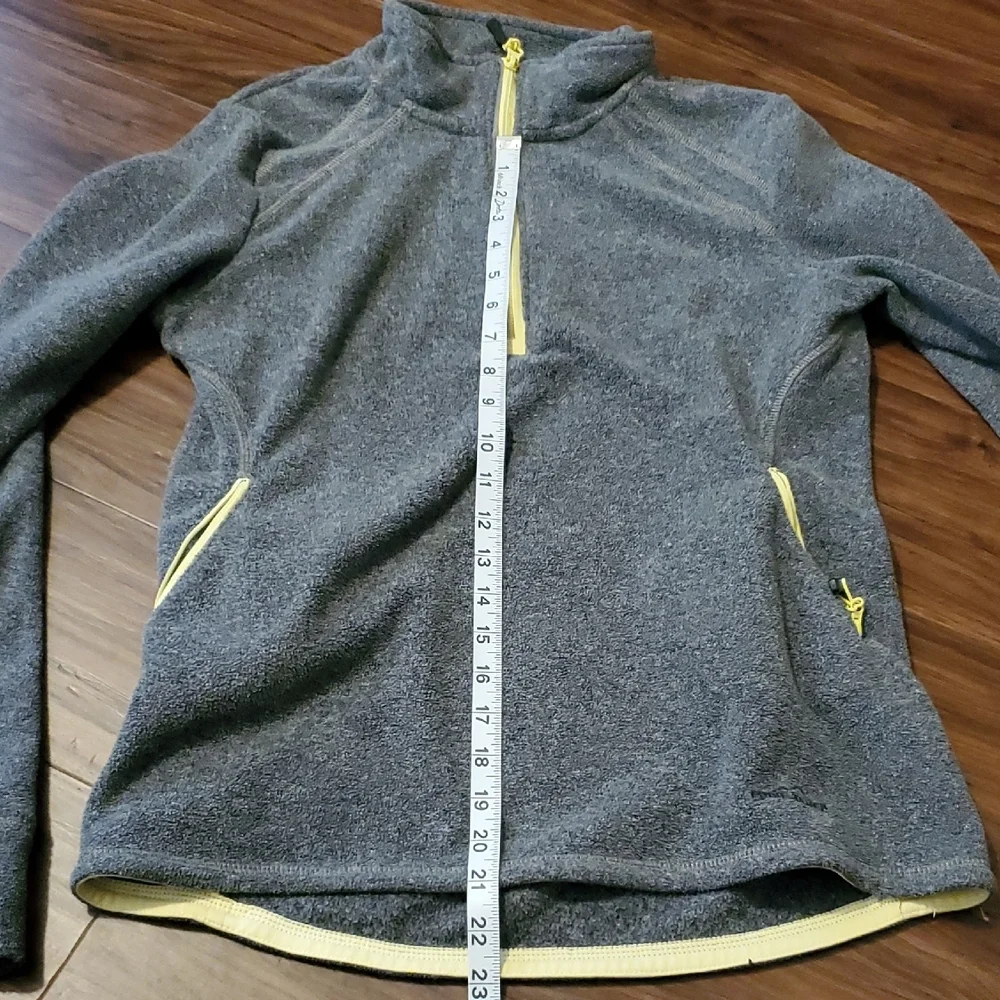 Eddie Bauer Gray and Yellow Women's Quarter Zip Sweater - Picture 9 of 9